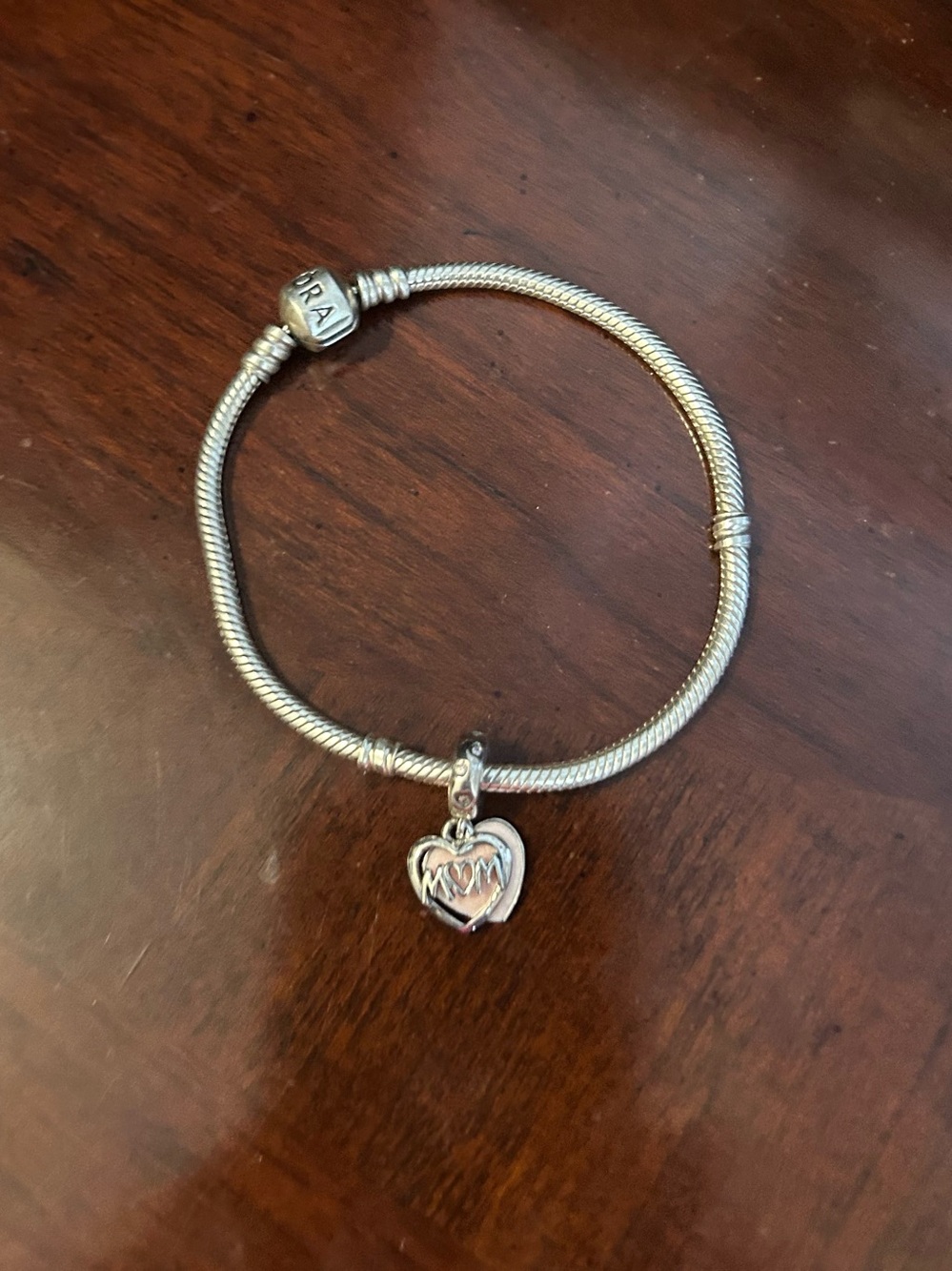 Pandora Sterling Silver Heart Charm Bracelet with MOM Pendant